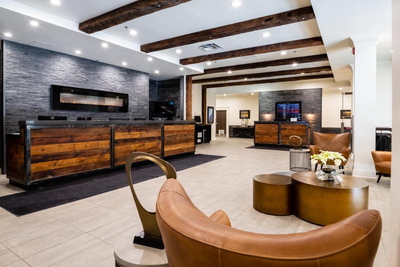 Crowne Plaza Hotel Moncton Downtown By Ihg Bagian luar foto