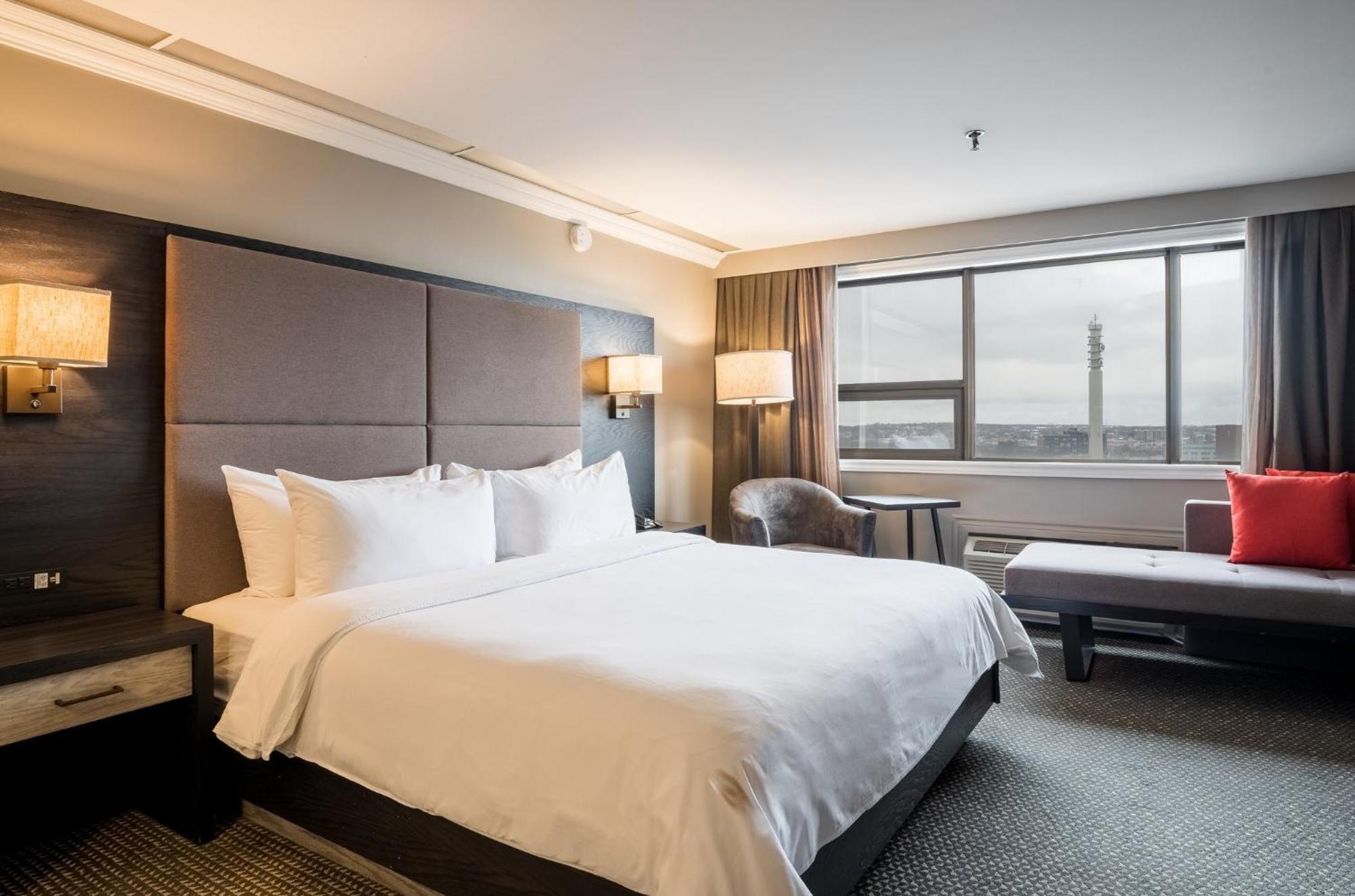 Crowne Plaza Hotel Moncton Downtown By Ihg Bagian luar foto